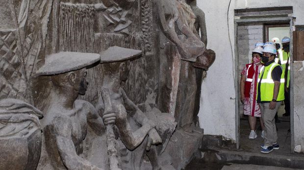 Relief Gedung Sarinah