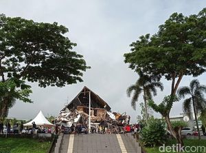 Before-After Kantor Gubernur Sulbar yang Ambruk karena Gempa Majene
