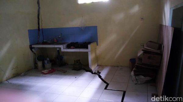 Rumah dan Jalan di Purbalingga Retak Akibat Tanah Gerak