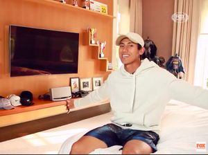 Profil Sean Gelael, Pembalap yang Berteman Banyak Artis