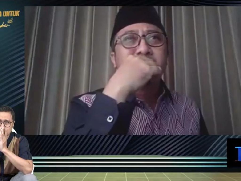 Tangis Sesenggukan Yusuf Mansur Saat Doa Bersama Virtual untuk Syekh Ali Jaber Tangis Sesenggukan Yusuf Mansur Saat Doa Bersama Virtual untuk Syekh Ali Jaber