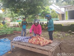 Warga Ngungsi ke Bukit, Jenazah Korban Gempa Majene Belum Bisa Dikuburkan