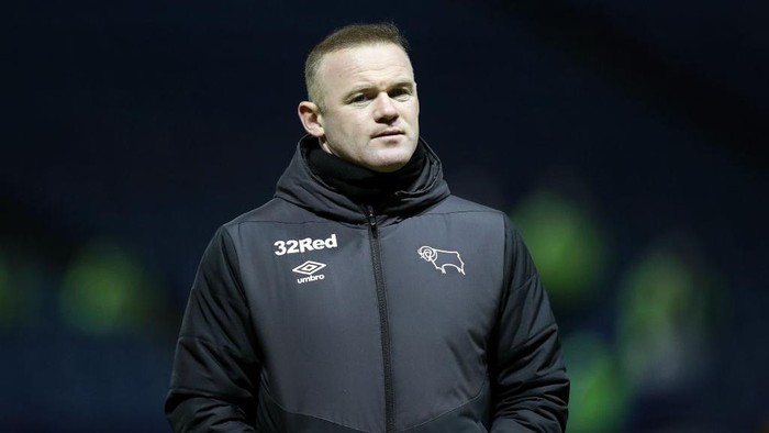 Wayne Rooney SHEFFIELD, ENGLAND - JANUARY 01: Wayne Rooney, Interim coach of Derby County looks on prior to the Sky Bet Championship match between Sheffield Wednesday and Derby County at Hillsborough Stadium on January 01, 2021 in Sheffield, England. The match will be played without fans, behind closed doors as a Covid-19 precaution. (Photo by George Wood/Getty Images)