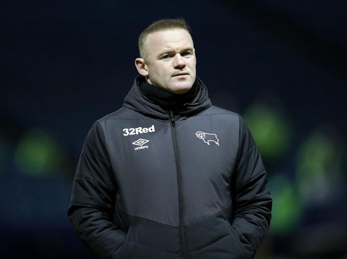 SHEFFIELD, ENGLAND - JANUARY 01: Wayne Rooney, Interim coach of Derby County looks on prior to the Sky Bet Championship match between Sheffield Wednesday and Derby County at Hillsborough Stadium on January 01, 2021 in Sheffield, England. The match will be played without fans, behind closed doors as a Covid-19 precaution. (Photo by George Wood/Getty Images)