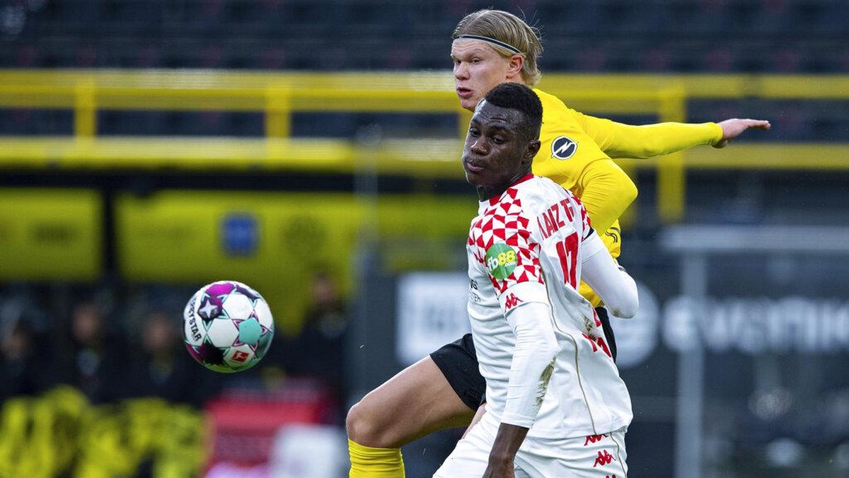 Borussia Dortmund vs Mainz tuntas 1-1 (AP/Guido Kirchner)