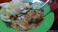 5 Kreasi Bubur Ayam Unik, Ada yang Pakai Bakso hingga Digoreng
