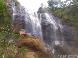 Indahnya Curug Cikondang, Little Niagara dari Cianjur