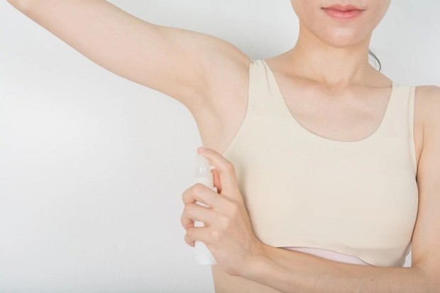 Detoks ketiak/freepik.com Detoks ketiak dilakukan dengan bahan-bahan alami/freepik.com