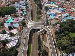 DKI Berbenah Saat Flyover Tapal Kuda Malah Dipakai Lawan Arah