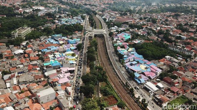 Flyover Tapal Kuda Sedang Cantik-cantiknya Kok Belum Diresmikan? Flyover Tapal Kuda Sedang Cantik-cantiknya Kok Belum Diresmikan?