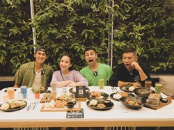 Sean Gelael Punya Koleksi Mobil Rp 100 M, Raffi Ahmad Sampai Kaget