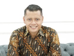 Ini Dia Hendi, Komika yang Dilantik Jadi Wakil Rektor Unnes