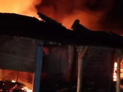 Pasar Pamanukan Subang Terbakar, 128 Kios Hangus