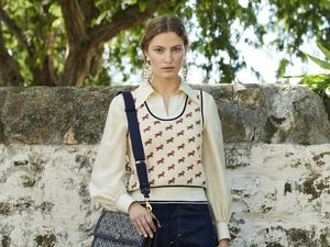 10 Koleksi Busana Terbaru Tory Burch Pre-Fall 2021