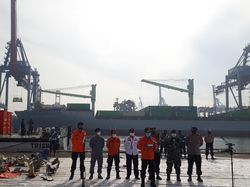 Tim SAR Fokuskan 3 Kapal untuk Deteksi Bawah Laut di Perairan Kepulauan Seribu Tim SAR Fokuskan 3 Kapal untuk Deteksi Bawah Laut di Perairan Kepulauan Seribu