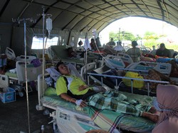 Dampak Gempa Sulbar: Pasien Dievakuasi ke RS Darurat, Stok APD Menipis