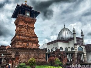 Kupas Habis Sejarah Menara Kudus Kupas Habis Sejarah Menara Kudus