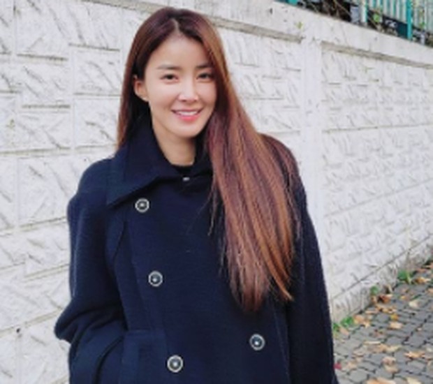 Lee Si Young memiliki kepribadian ceria dan humoris, berbeda dengan drama / foto: instagram.com/leesiyoung38 Lee Si Young memiliki kepribadian ceria dan humoris, berbeda dengan drama / foto: instagram.com/leesiyoung38