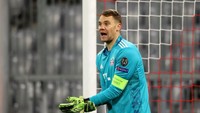 Berbeda dengan di RB Leipzig yang mayoritas diisi pemain muda, di Bayern ia akan bertemu beberapa pemain senior, salah satunya kapten Manuel Neuer yang sudah 35 tahun. Foto: Getty Images/Alexander Hassenstein