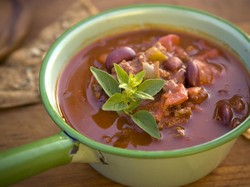 Resep Sop Kacang Merah ala Mexico yang Pedas Segar