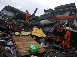 Beda Mensos dan BNPB soal Viral Penjarahan Bantuan Gempa Sulbar