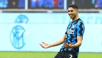 Di nomor 3 ada Achraf Hakimi yang dijual ke PSG pada tahun 2021 ini seharga 60 juta Euro (setara Rp 1 triliun)