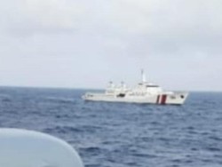 Gelar Operasi Trisula, Bakamla Halau Kapal Vietnam di Perairan Natuna Kepri