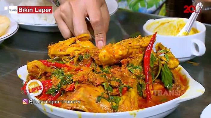 Bikin Laper: bistik sapi dan ayam kemangi