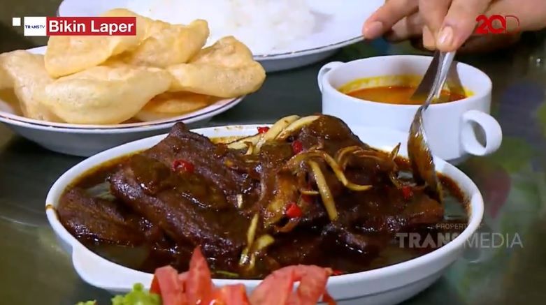 Bikin Laper: bistik sapi dan ayam kemangi