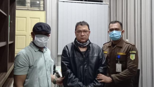 Buron Kasus Korupsi Videotron Rp 3,1 M Ditangkap Kejagung di Medan Buron Kasus Korupsi Videotron Rp 3,1 M Ditangkap Kejagung di Medan