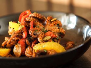 Penggemar Gurita, Ini Hukum Makan Gurita Menurut Pandangan Islam