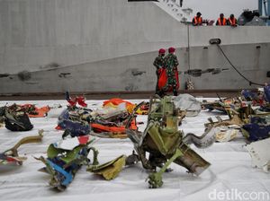 KNKT Ungkap Komunikasi Terakhir dengan Pilot Sriwijaya Air SJ182 KNKT Ungkap Komunikasi Terakhir dengan Pilot Sriwijaya Air SJ182