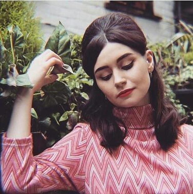 Instagram.com/charmtighe Sederhana tapi tetap terlihat bergaya, jadi cocok bagi wanita mana pun.