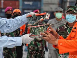 CVR Sriwijaya Air SJ182 Ditemukan 500 Meter dari Pulau Laki