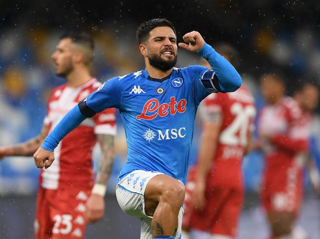 Menang Telak atas Fiorentina, Modal Napoli Tantang Juventus Menang Telak atas Fiorentina, Modal Napoli Tantang Juventus