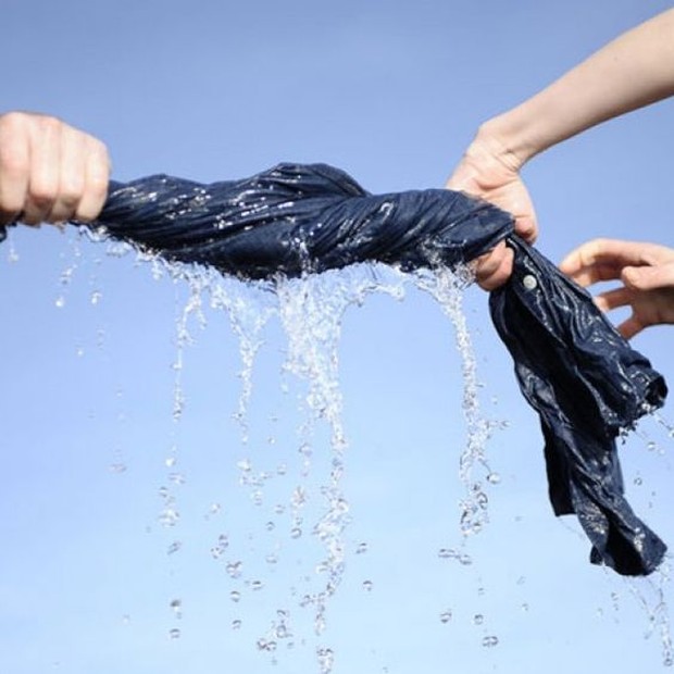 Pinterest.com/outsidemagazine Bisa dengan menyemprotkan air hangat atau menghembuskan panas ke area yang ketat.