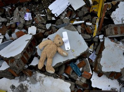Yang Tersisa Setelah Gempa Mengguncang Mamuju