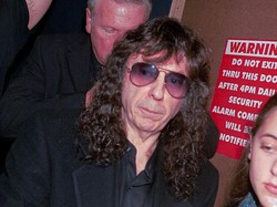 Produser Rekaman dan Terdakwa Pembunuhan Phil Spector Meninggal Dunia