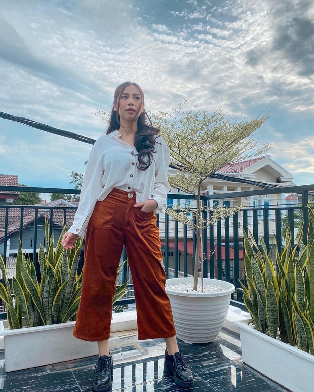 Abel Cantika tampil casual/instagram.com/abellyc