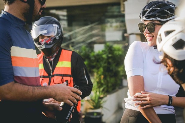 Anya Geraldine Jatuh dari Sepeda/Instagram @anyageraldine Anya Geraldine Jatuh dari Sepeda