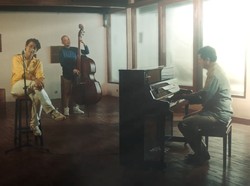 Ardhito Pramono Bawakan Karya Baru Candra Darusman