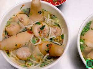 Berani Coba? Mie Buntut Babi hingga Buntut Buaya yang Eksotis