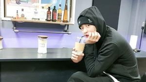 Chanyeol EXO Paling Doyan Makan Seafood hingga Semangka