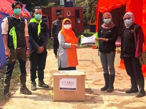 CT ARSA Foundation Peduli Korban Longsor di Sumedang
