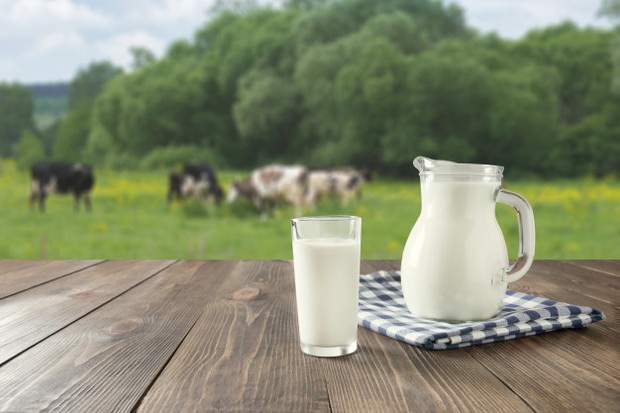 Susu merupakan sumber magnesium alami dan mineral.