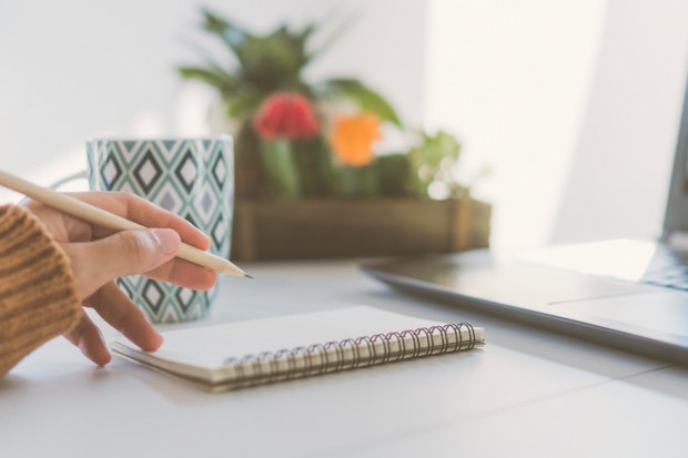 Jurnal berguna sebagai pengingat seberapa jauh diri melangkah.