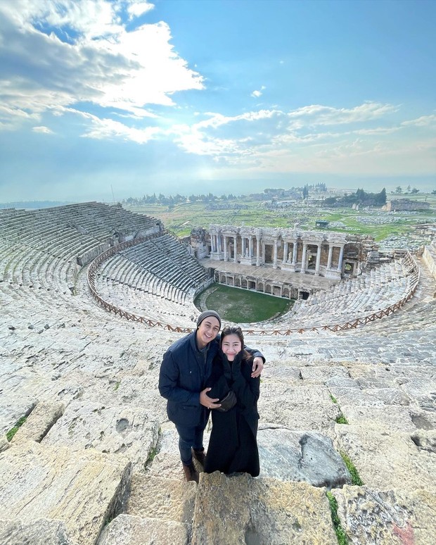 Honemoon Hito dan Feli/Instagram.com/felicyaangelista Honemoon Hito dan Feli