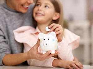 Uang Rp 50 Juta Rusak Dimakan Rayap, Masih Zaman Nabung di Celengan?