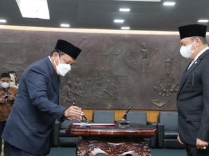 Lantik Anggota PAW, Ketua MPR Ingatkan Pentingnya Haluan Negara