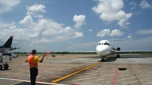 Menyambangi Si Tukang Parkir Pesawat Pertama Kenali Induknya Dulu